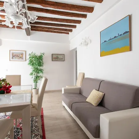 Corte Ca' Petriana Apartment *