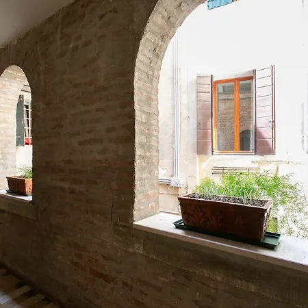 Corte Ca' Petriana * Venedig